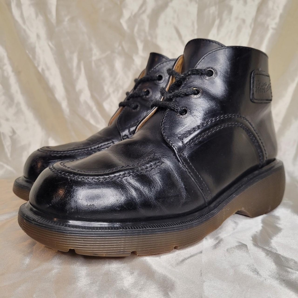 Dr. Martens vintage 90s 8405 black leather platform ankle boots